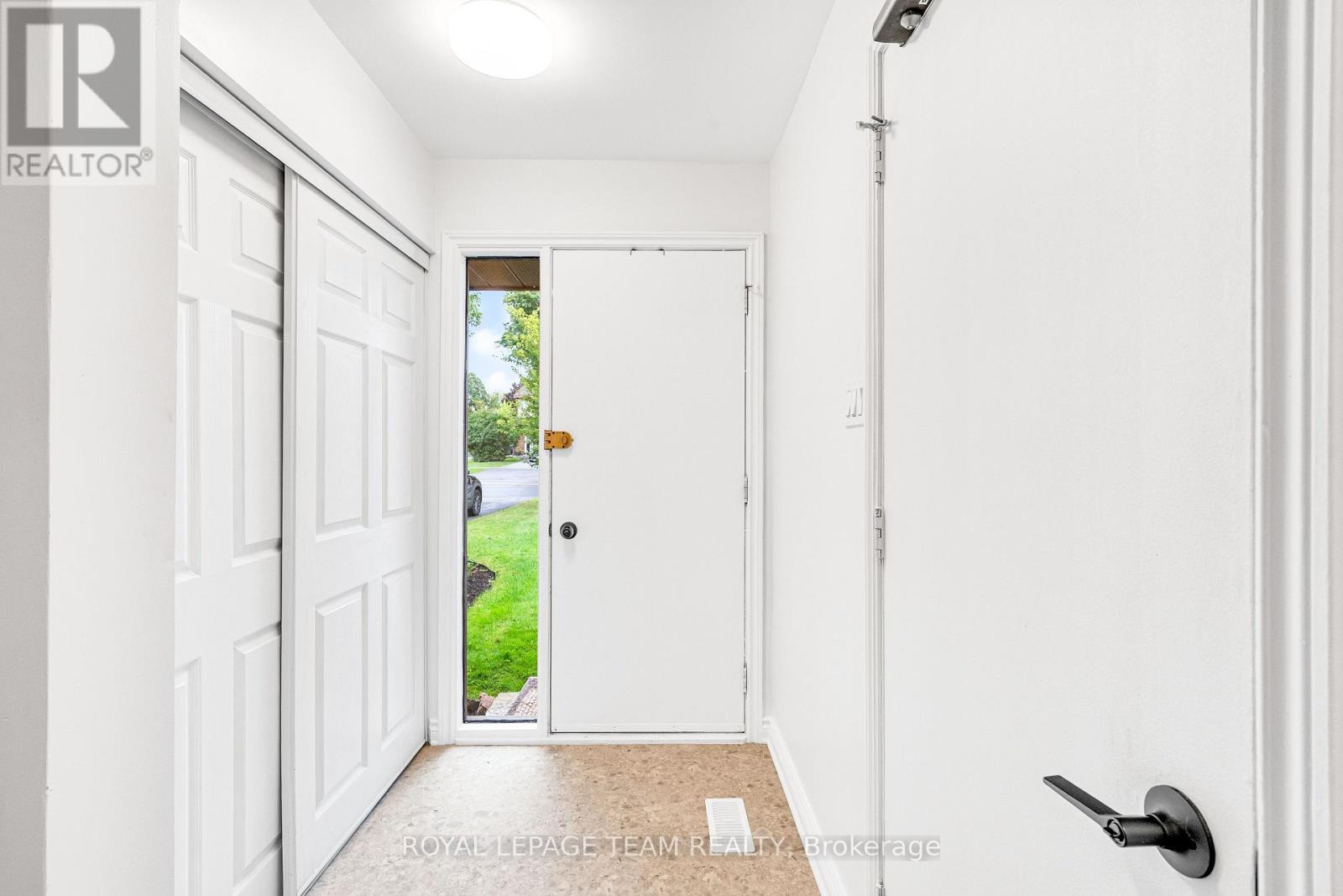 15 - 121 Castlefrank Road, Ottawa, Ontario K2L 2Y1 - Photo 5 - X13816942
