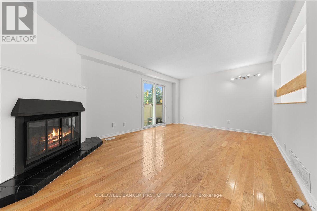 12 - 2f Castlebrook Lane, Ottawa, Ontario  K2G 5E2 - Photo 12 - X13816954