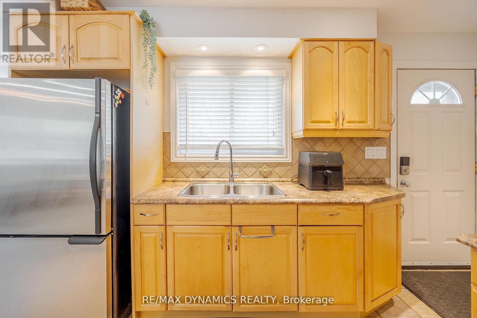 87 Rochelle Drive, St. Catharines (Bunting/linwell), Ontario  L2M 6Y7 - Photo 14 - X13816890