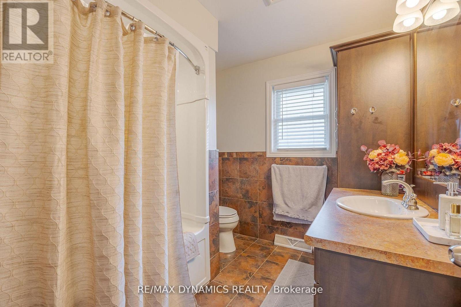 87 Rochelle Drive, St. Catharines (Bunting/linwell), Ontario  L2M 6Y7 - Photo 19 - X13816890