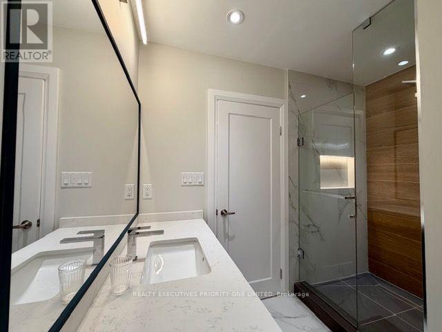 2nd Floor - 10 Lascelles Boulevard, Toronto, Ontario  M4V 2B5 - Photo 16 - C13816944