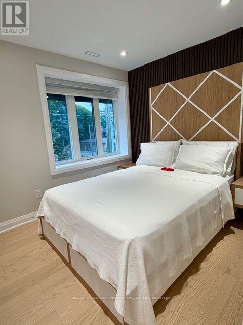 2nd Floor - 10 Lascelles Boulevard, Toronto, Ontario  M4V 2B5 - Photo 17 - C13816944