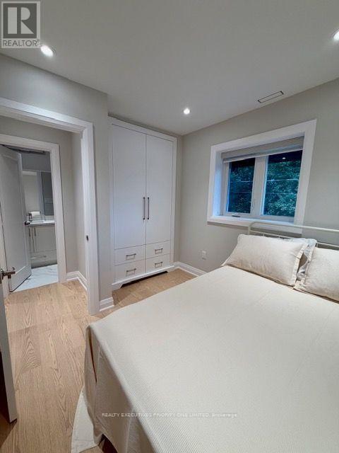 2nd Floor - 10 Lascelles Boulevard, Toronto, Ontario  M4V 2B5 - Photo 19 - C13816944