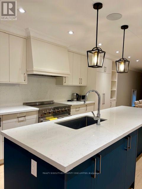 2nd Floor - 10 Lascelles Boulevard, Toronto, Ontario  M4V 2B5 - Photo 7 - C13816944