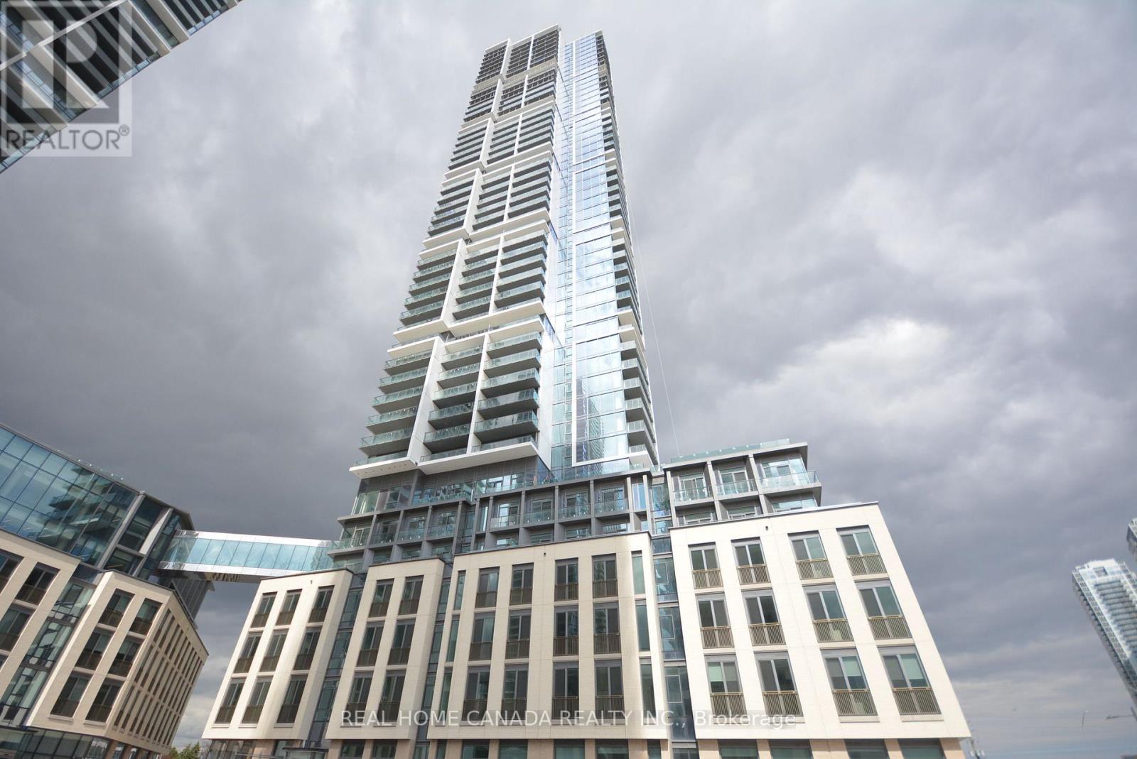 1811 - 7890 JANE STREET, Vaughan, Ontario