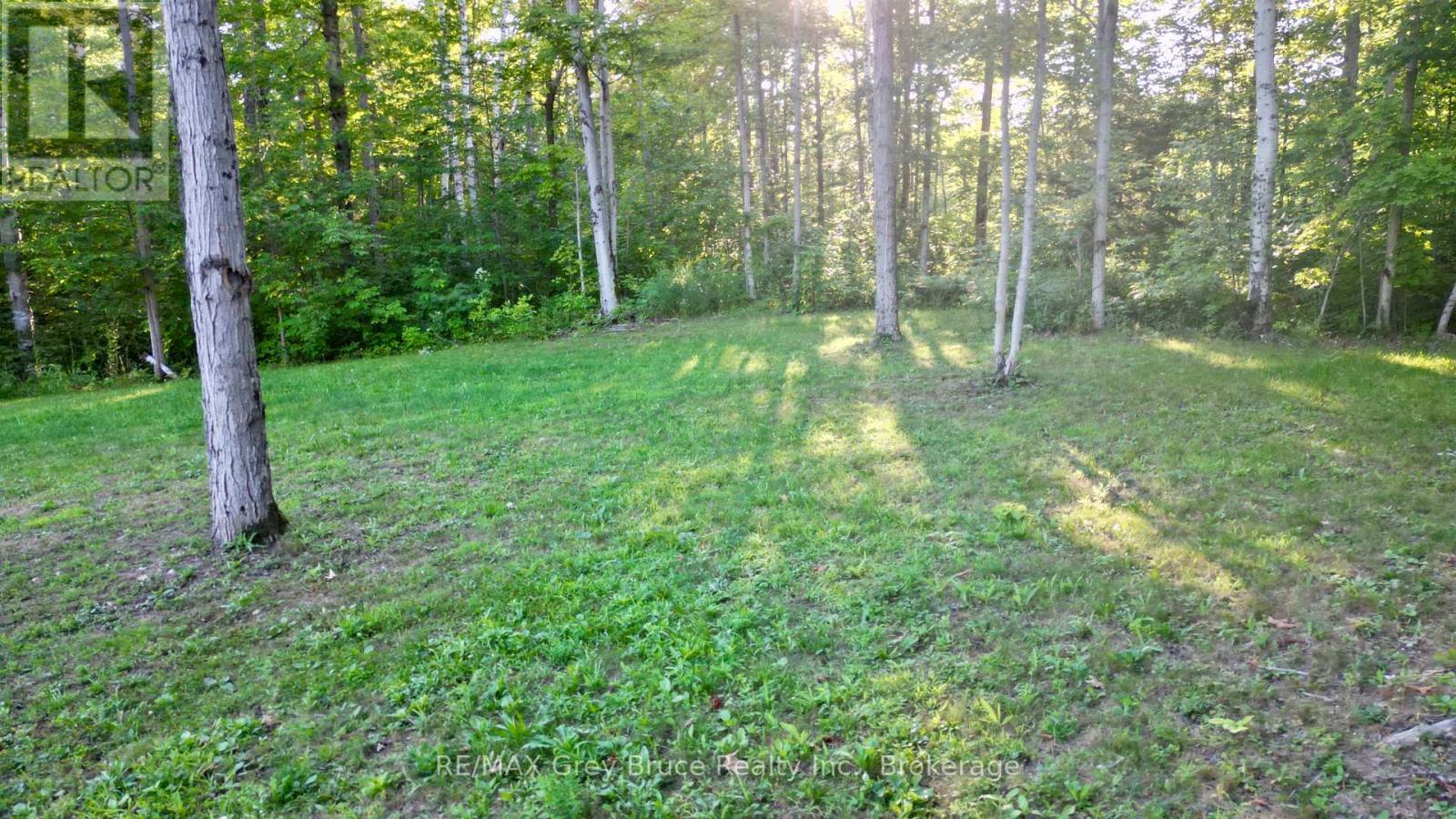 279 Barney's Boulevard, Northern Bruce Peninsula, Ontario  N0H 1Z0 - Photo 18 - X13816906