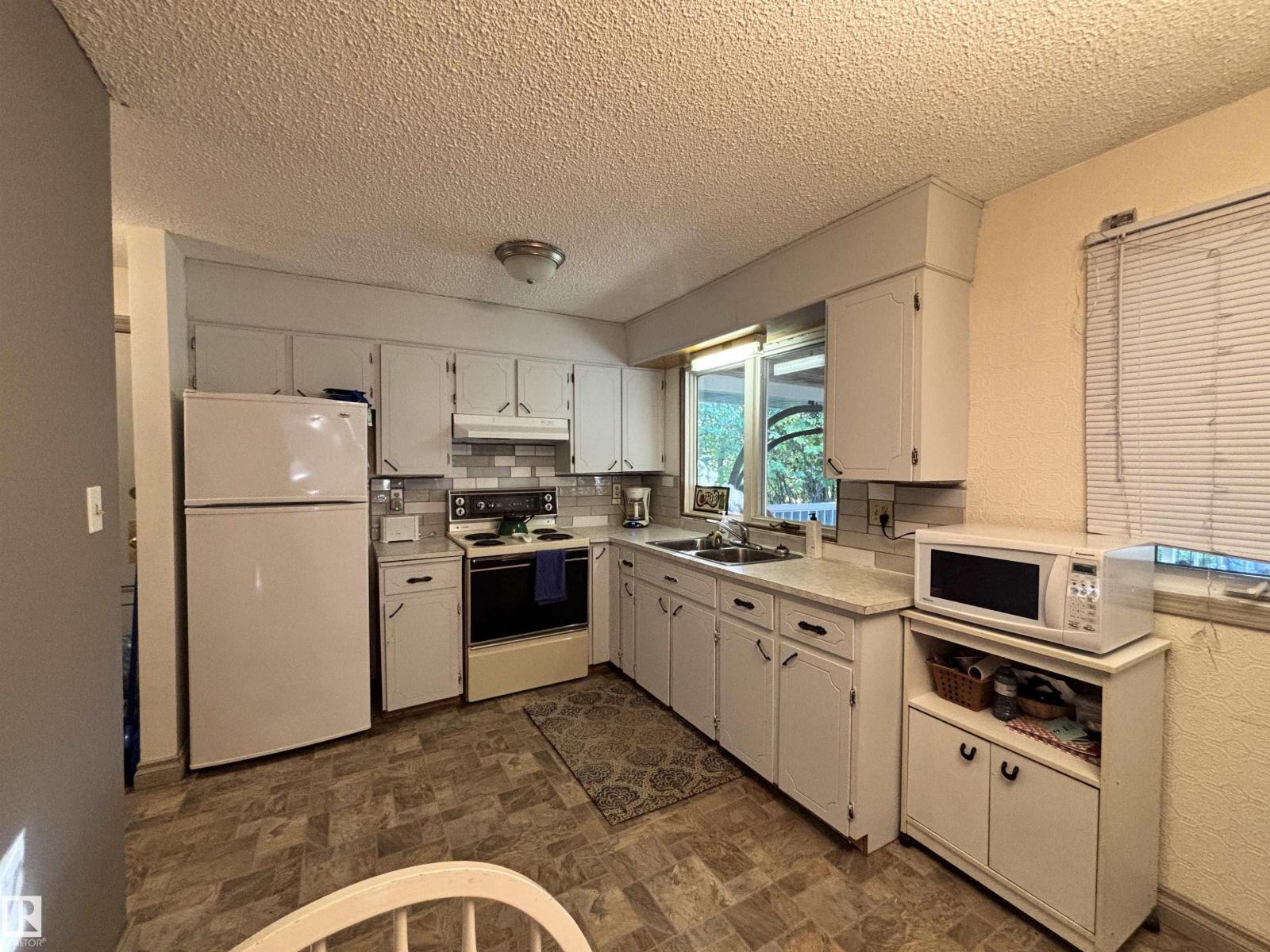 952 9 St, Rural Lac Ste. Anne County, Alberta  T0E 1A0 - Photo 11 - E4509923