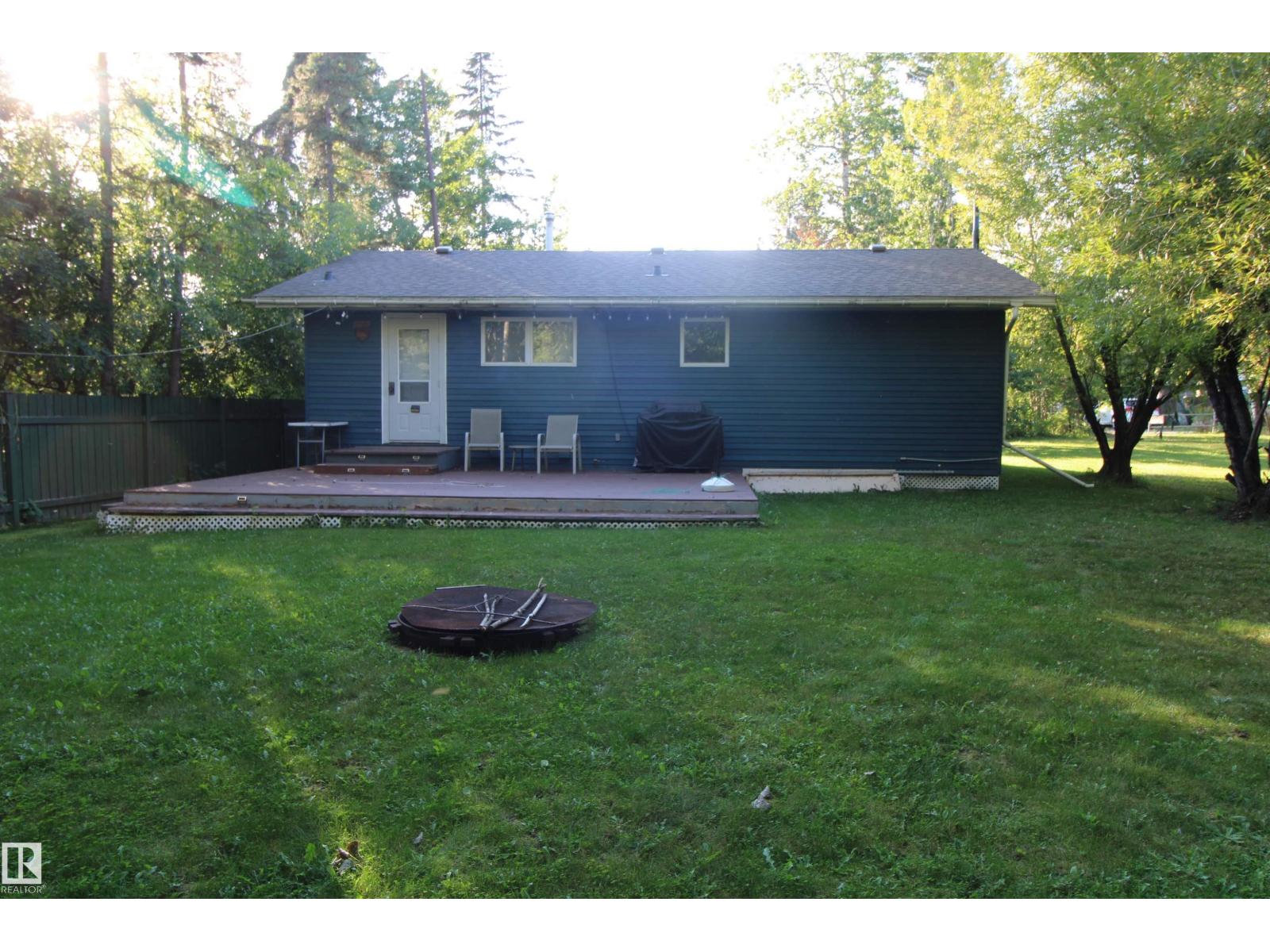 952 9 St, Rural Lac Ste. Anne County, Alberta  T0E 1A0 - Photo 31 - E4509923