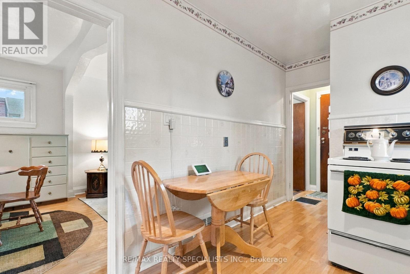 93 Cavell Avenue, Toronto, Ontario  M8V 1P4 - Photo 12 - W13816940