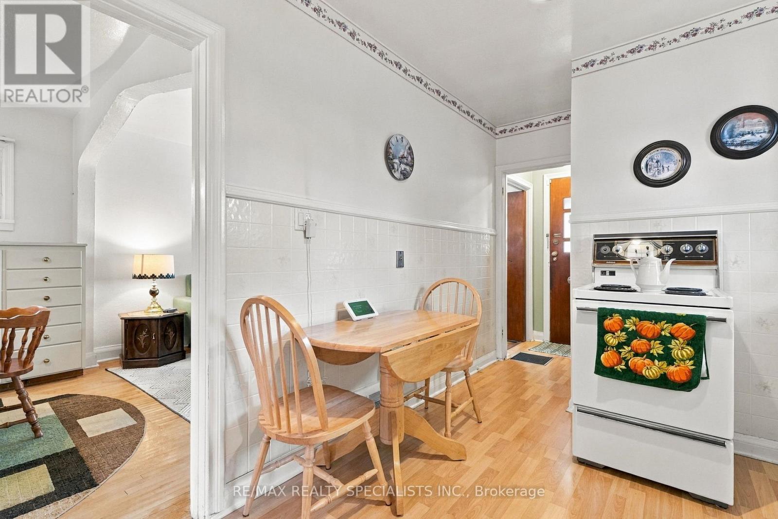 93 Cavell Avenue, Toronto, Ontario  M8V 1P4 - Photo 13 - W13816940