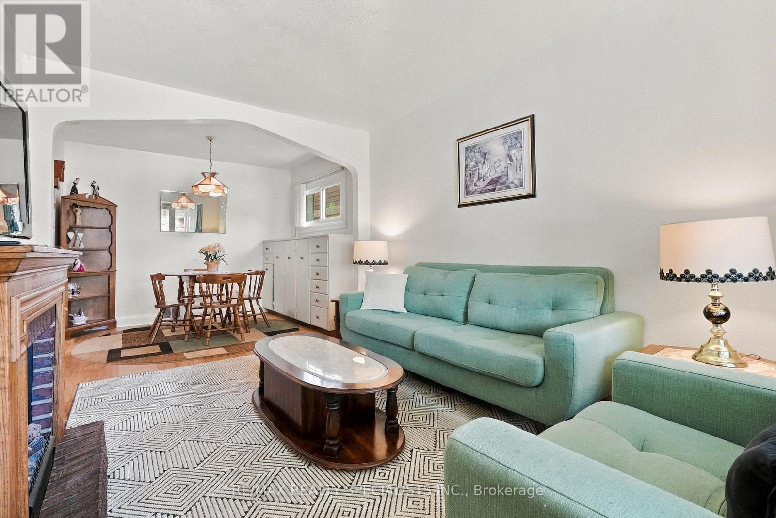 93 Cavell Avenue, Toronto, Ontario  M8V 1P4 - Photo 14 - W13816940