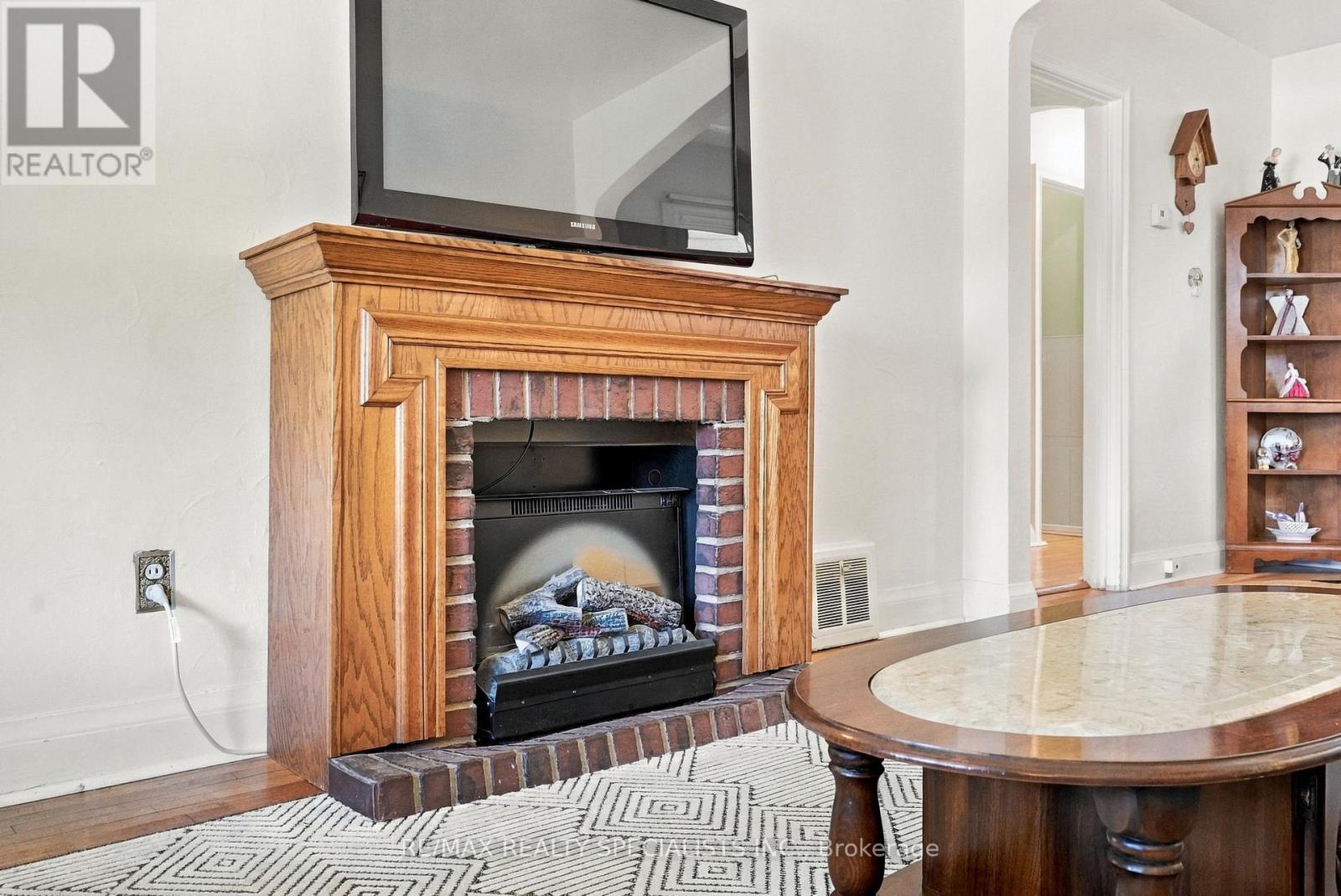 93 Cavell Avenue, Toronto, Ontario  M8V 1P4 - Photo 17 - W13816940