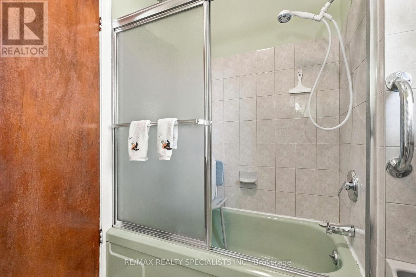 93 Cavell Avenue, Toronto, Ontario  M8V 1P4 - Photo 25 - W13816940
