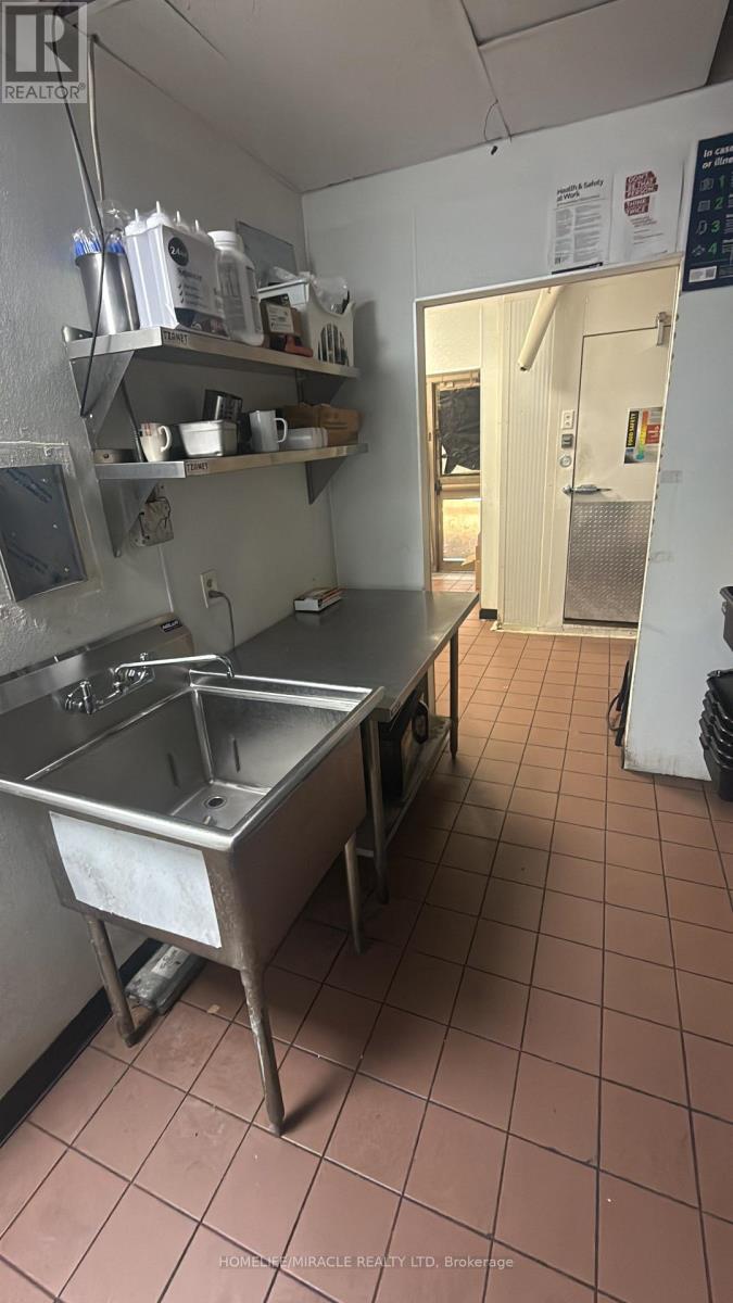 685 Richmond Street, London East, Ontario  N6A 5M1 - Photo 16 - X13816896
