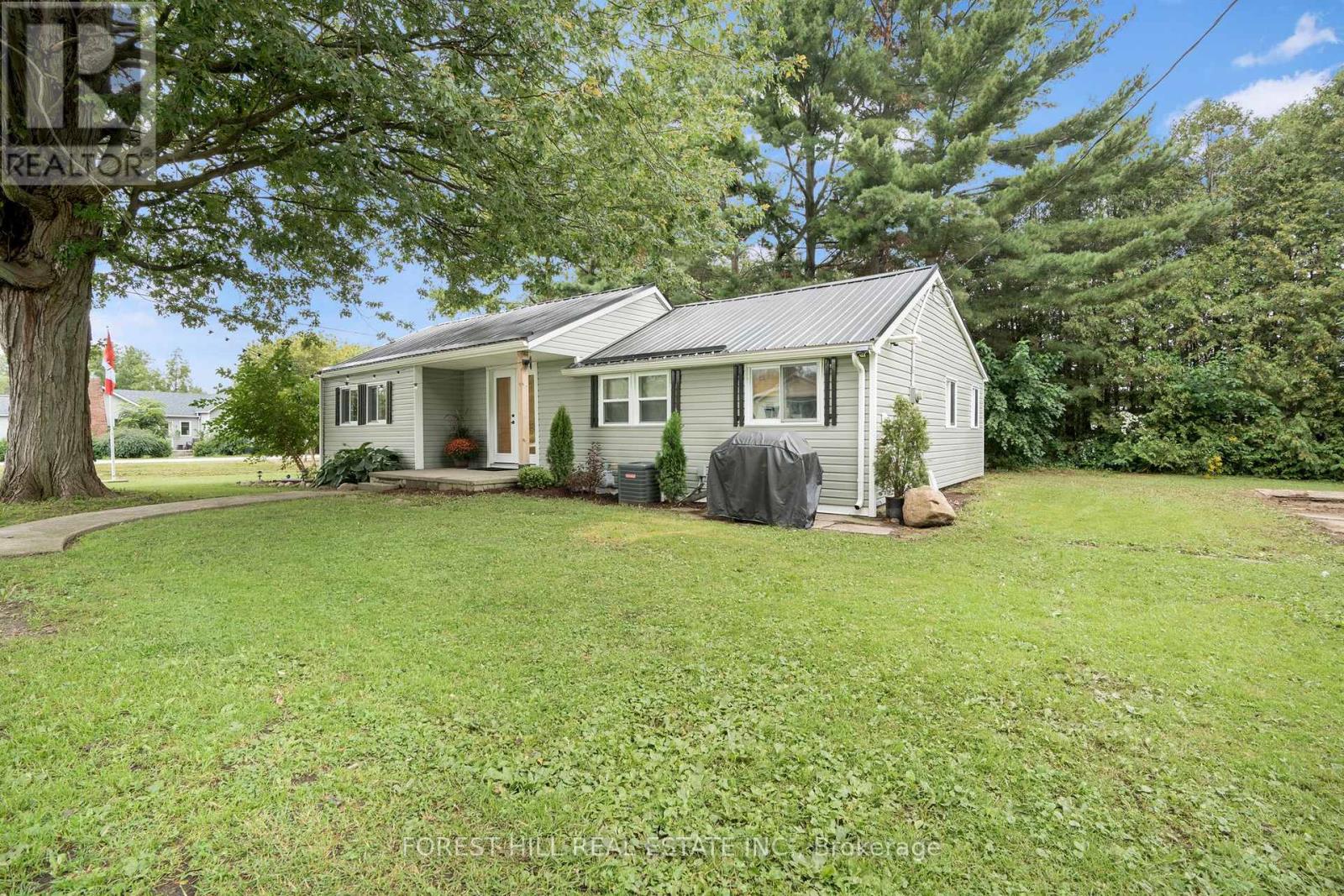 185 Metcalfe Street, Chatham-Kent, Ontario  N0P 1A0 - Photo 2 - X13816950