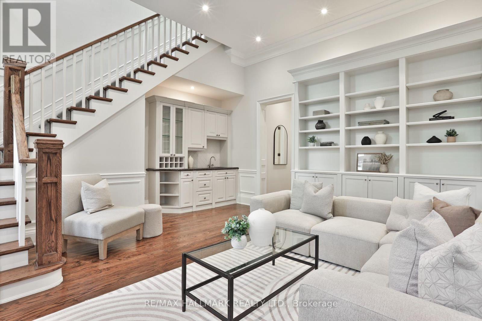 340 St Germain Avenue, Toronto, Ontario  M5M 1W5 - Photo 34 - C13814010