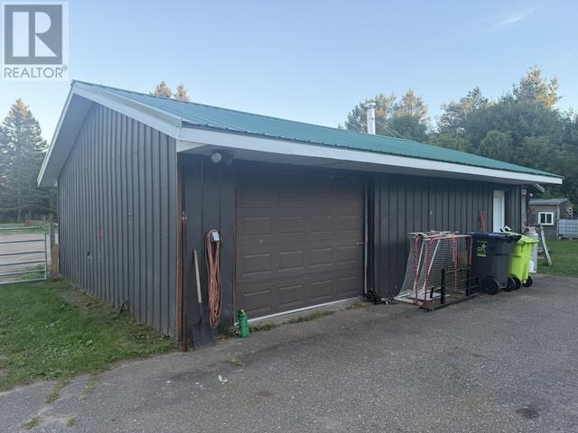 35 Avery Rd, Sault Ste. Marie, Ontario  P6A 5K8 - Photo 4 - SM262633
