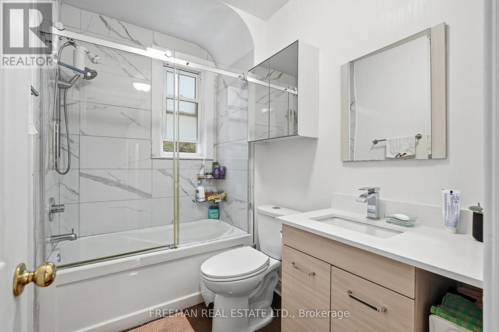 783 Spadina Road, Toronto, Ontario  M5P 2X5 - Photo 23 - C13816452
