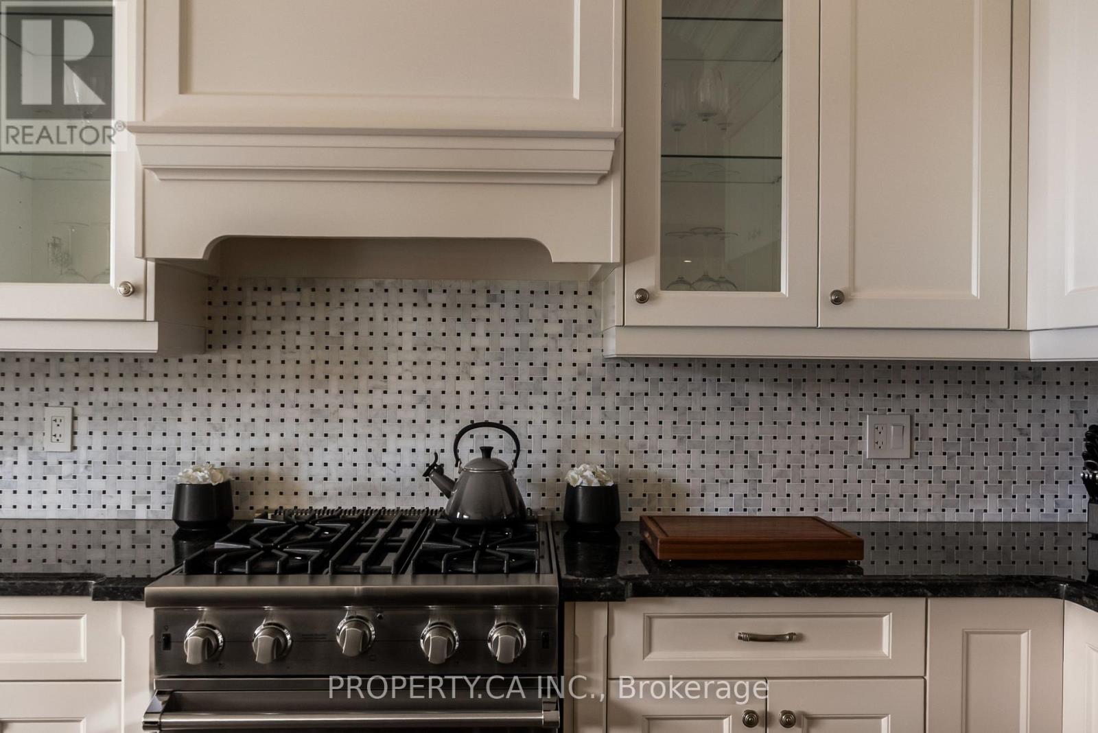 175 Snowdon Avenue, Toronto, Ontario  M4N 2B1 - Photo 12 - C13816960