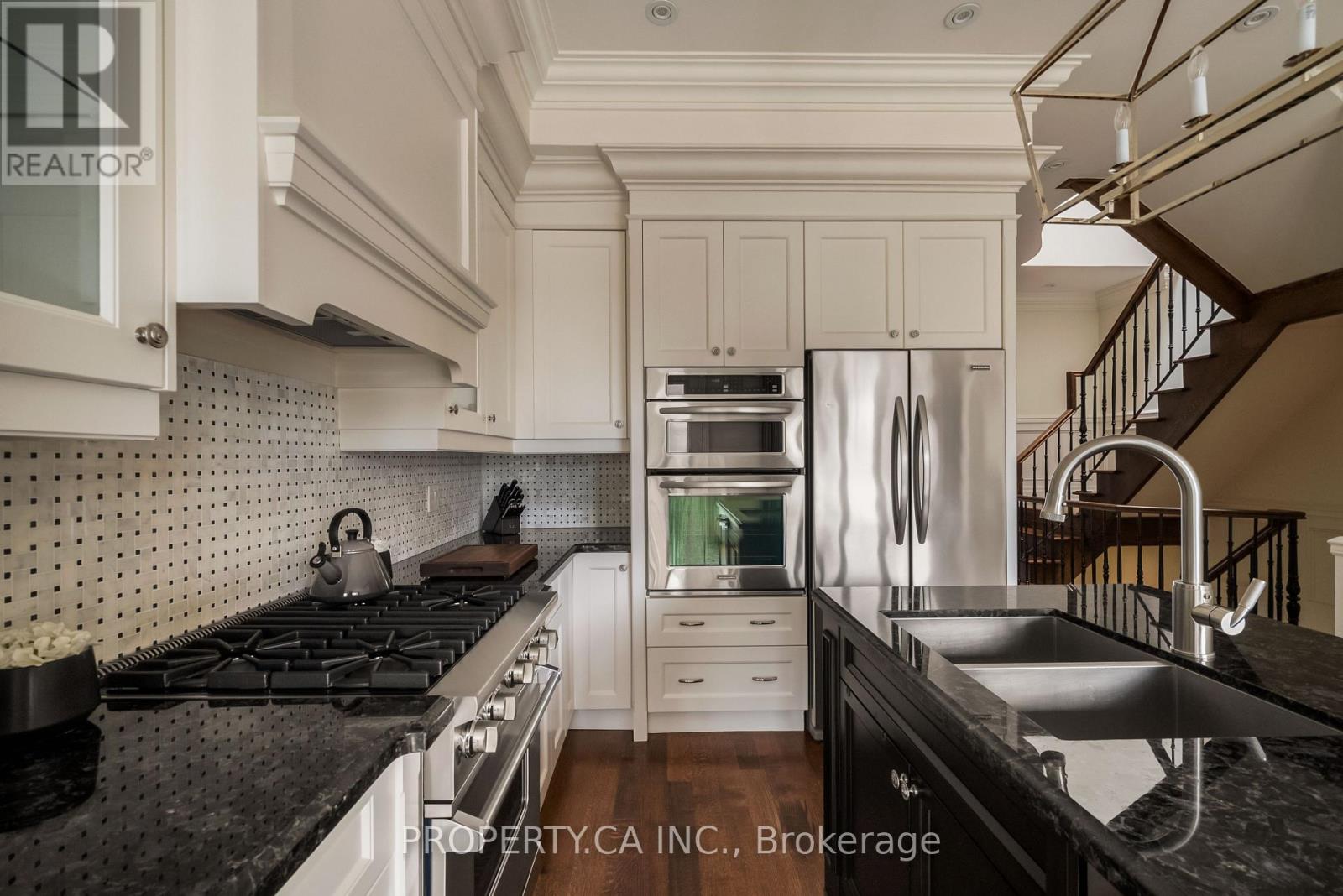 175 Snowdon Avenue, Toronto, Ontario  M4N 2B1 - Photo 13 - C13816960