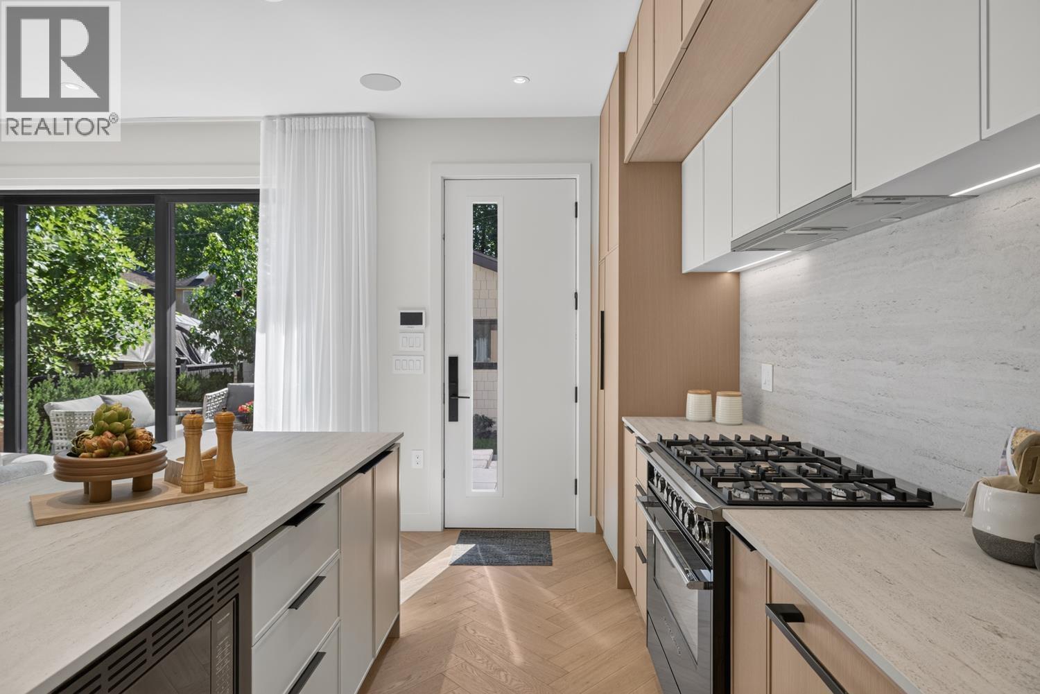 2 58 E 40th Avenue, Vancouver, British Columbia  V5W 1L4 - Photo 6 - R3168619