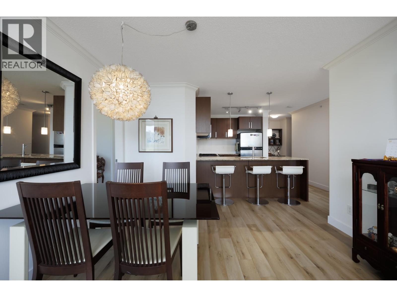 305 9868 Cameron Street, Burnaby, British Columbia  V5J 0A5 - Photo 5 - R3168625