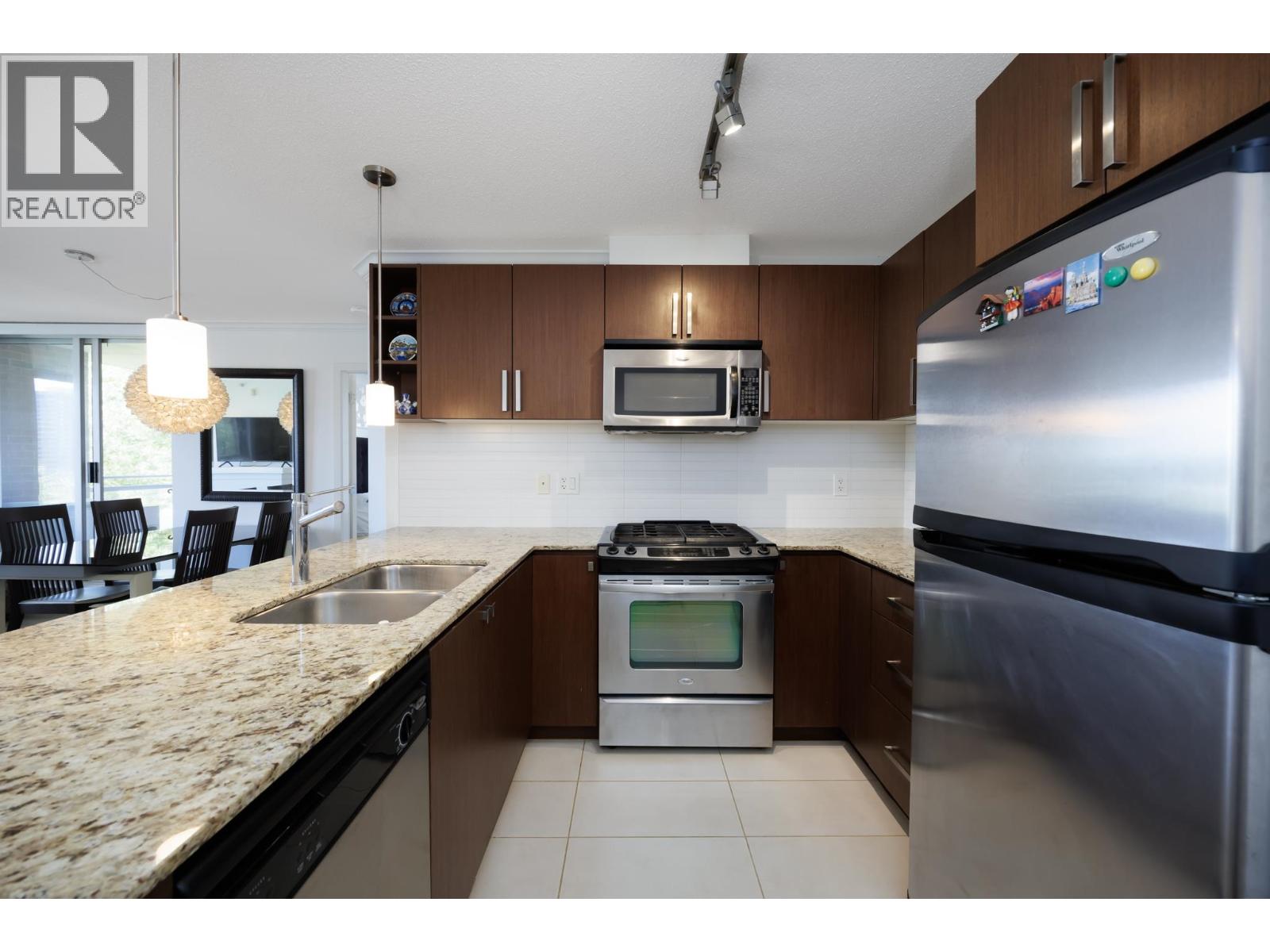 305 9868 Cameron Street, Burnaby, British Columbia  V5J 0A5 - Photo 7 - R3168625