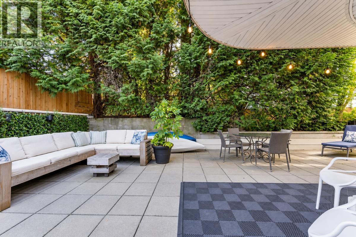 102 320 W 2ND STREET, north vancouver, British Columbia