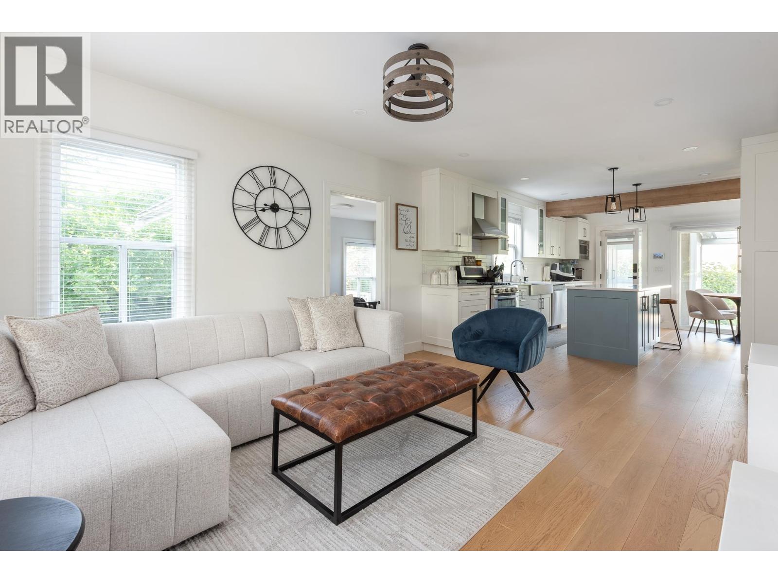 321 Sixth Avenue, New Hazelton, British Columbia  V3L 1T7 - Photo 3 - R3168595