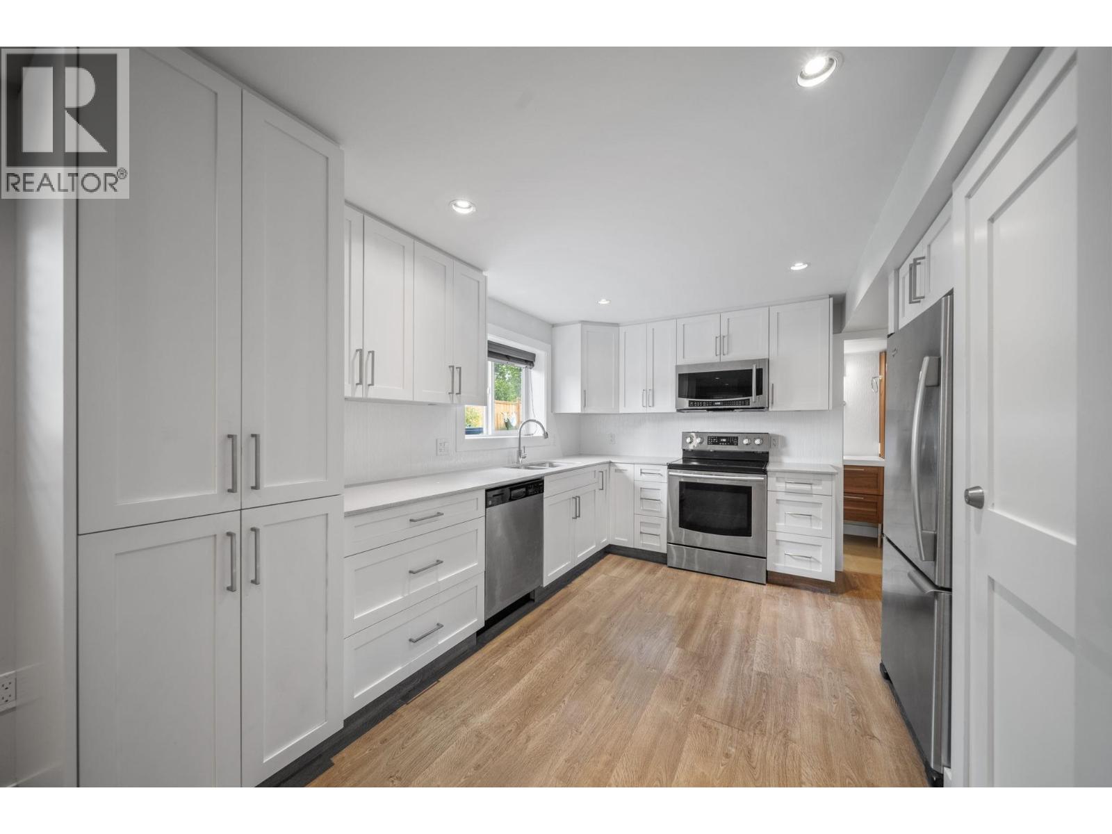 2519 Channel Court, Coquitlam, British Columbia  V3H 3E5 - Photo 21 - R3168611