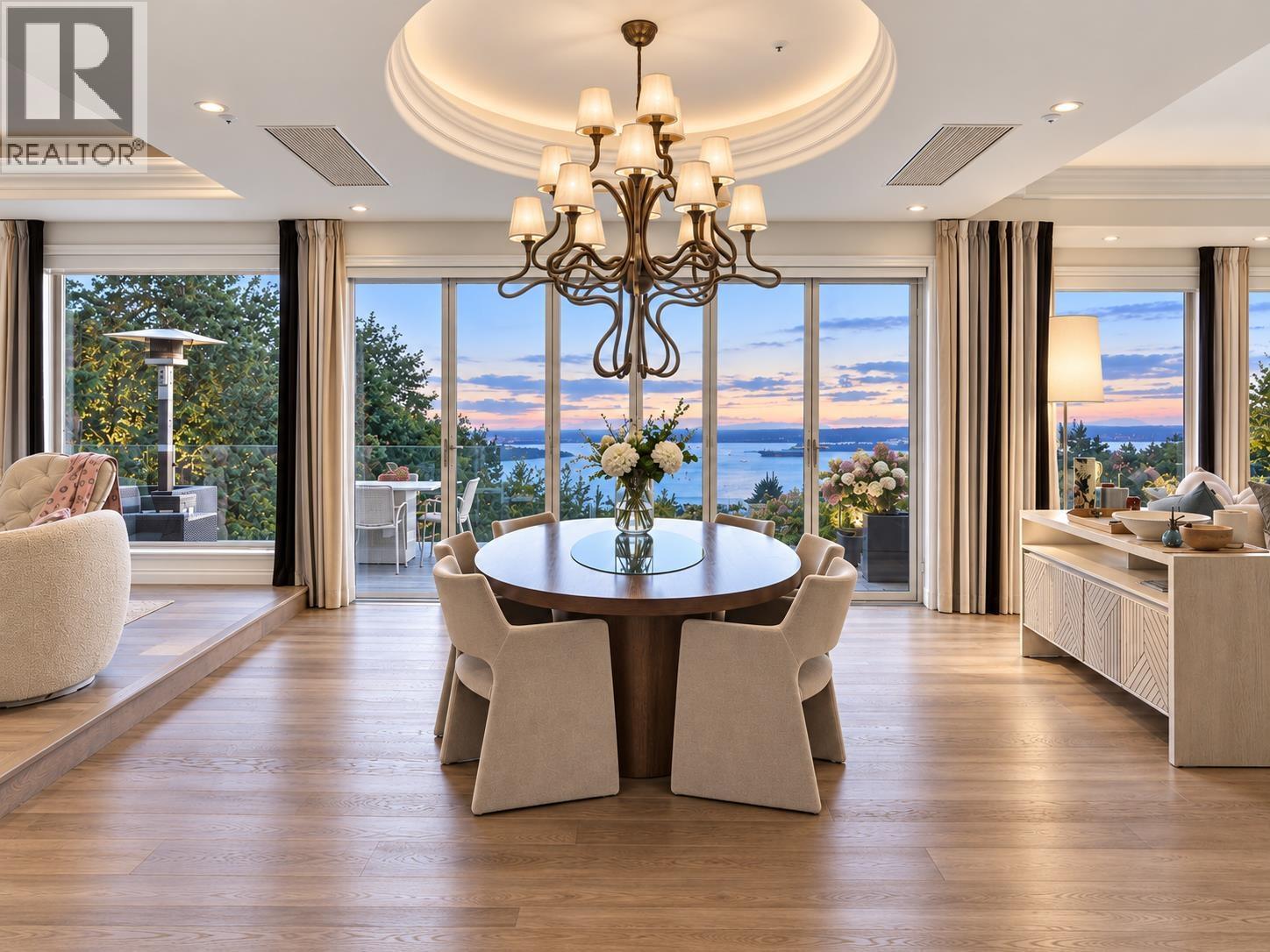 1560 Chippendale Court, West Vancouver, British Columbia  V7S 3G6 - Photo 4 - R3168572