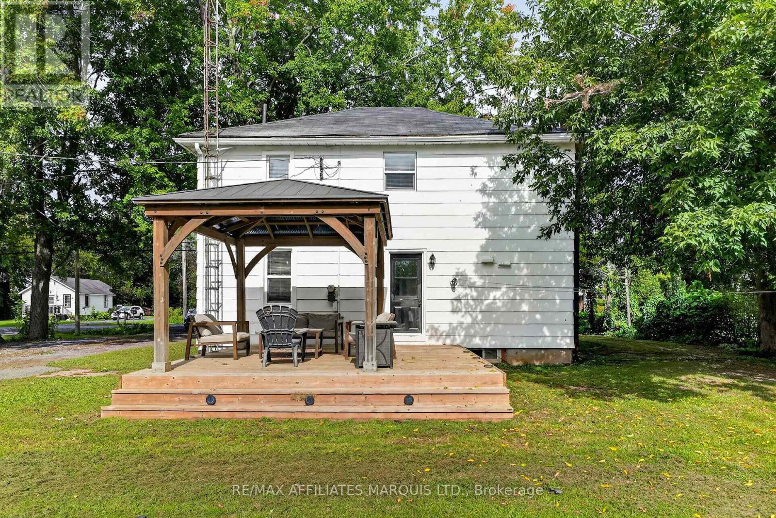15904 Manning Road, South Stormont, Ontario  K0C 1M0 - Photo 3 - X13816982