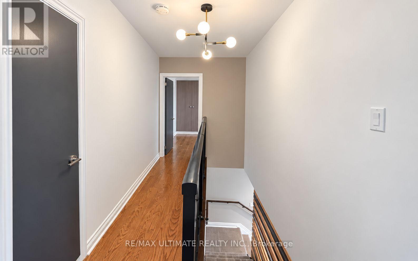 10 Noel Avenue, Toronto, Ontario  M4G 1B3 - Photo 13 - C13656382