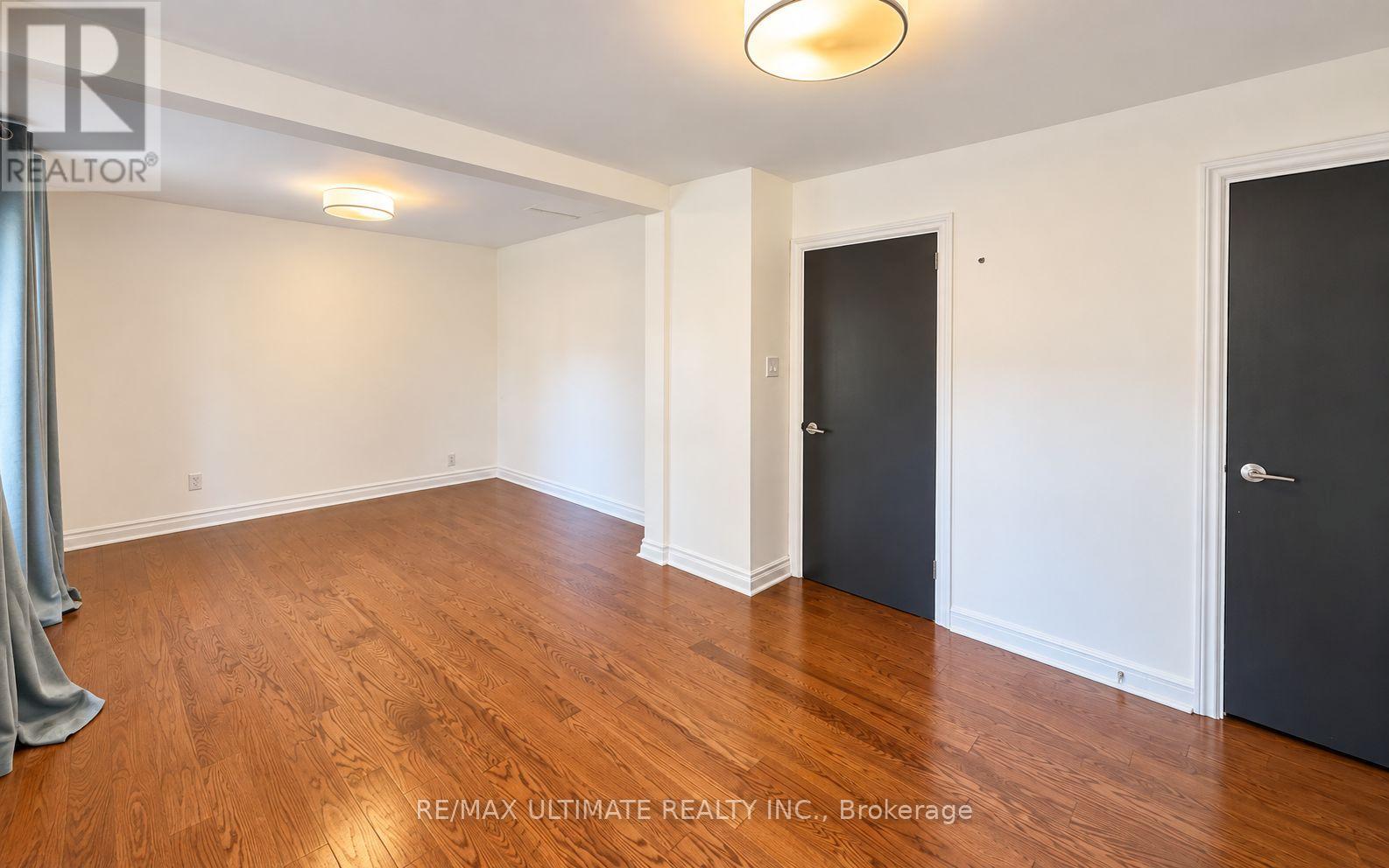 10 Noel Avenue, Toronto, Ontario  M4G 1B3 - Photo 21 - C13656382