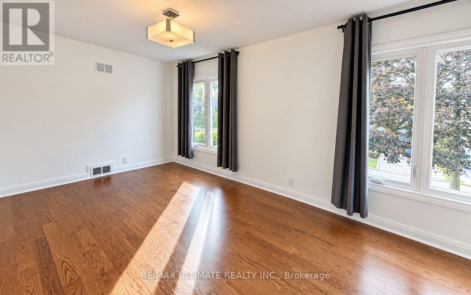 10 Noel Avenue, Toronto, Ontario  M4G 1B3 - Photo 22 - C13656382