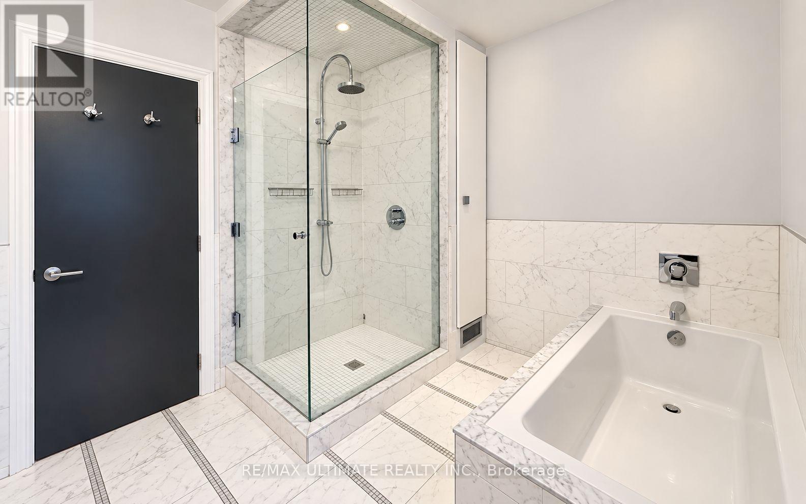 10 Noel Avenue, Toronto, Ontario  M4G 1B3 - Photo 18 - C13656382
