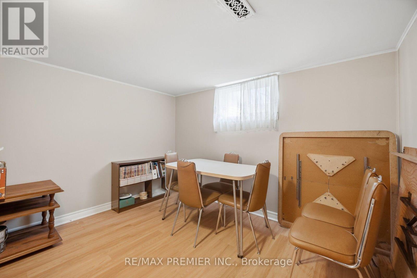 295 Falstaff Avenue, Toronto, Ontario  M6L 2G4 - Photo 31 - W13813734
