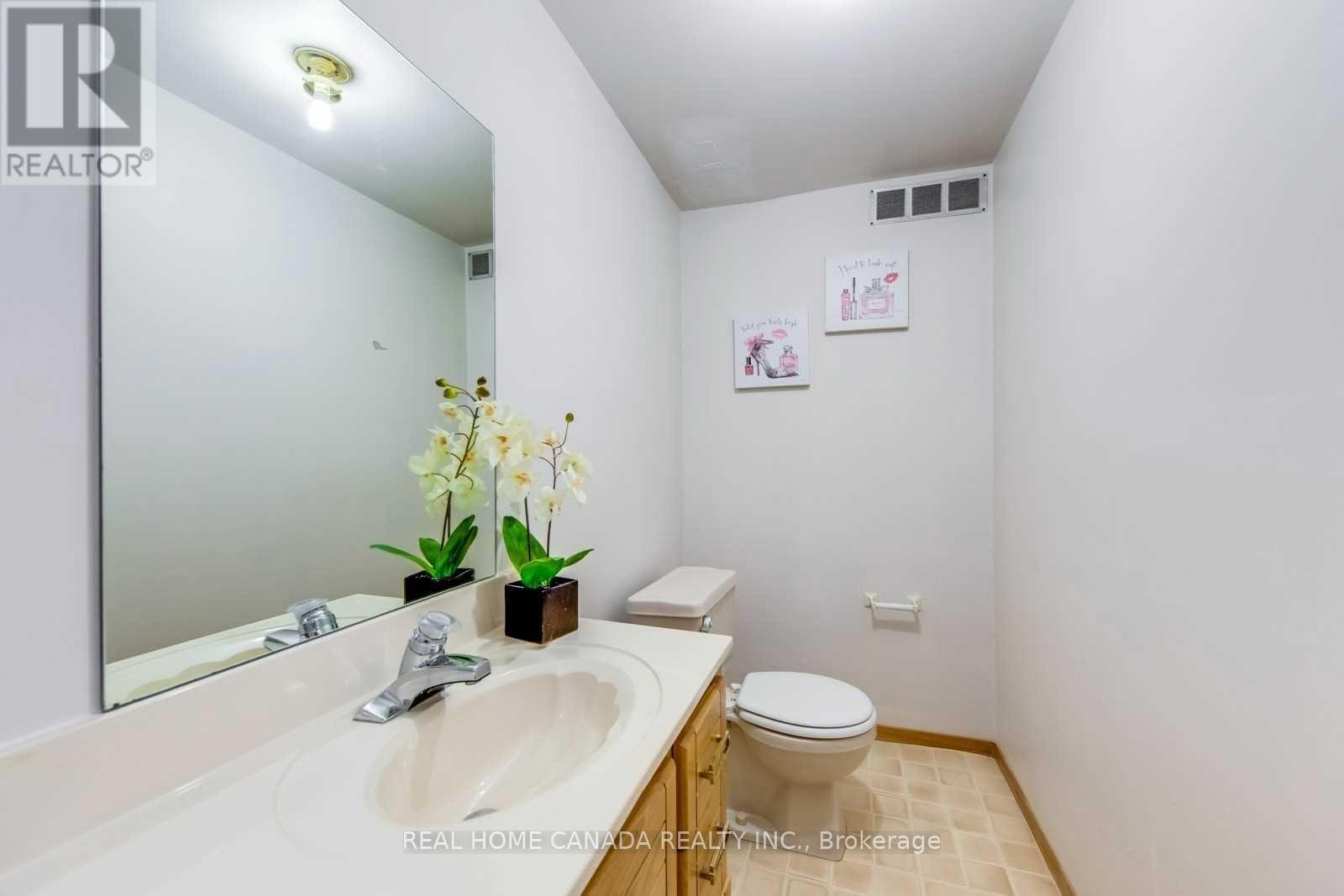 1542 Prince John Circle, Oakville (Cv Clearview), Ontario  L6J 6T3 - Photo 23 - W13816968