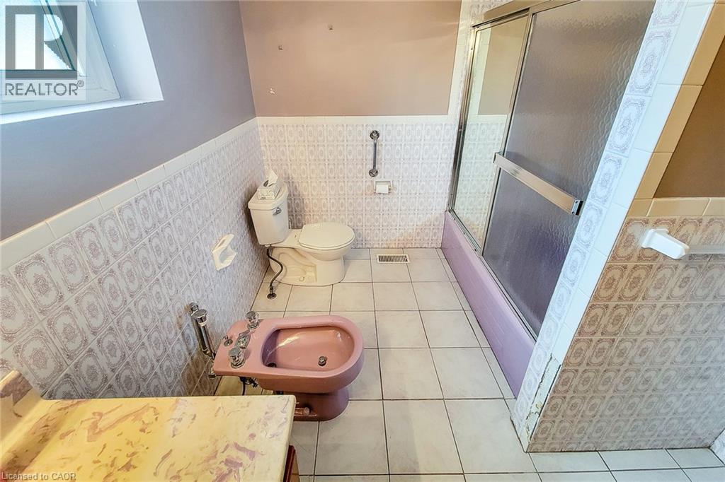 137 East 16th Street, Hamilton, Ontario  L9A 4J4 - Photo 27 - 40863063