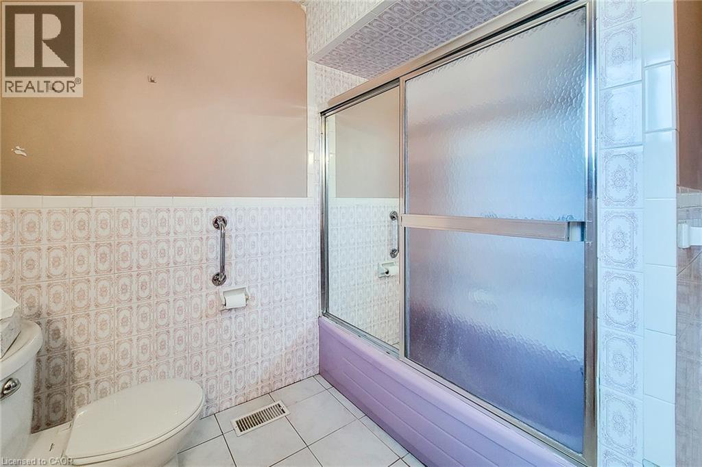 137 East 16th Street, Hamilton, Ontario  L9A 4J4 - Photo 28 - 40863063