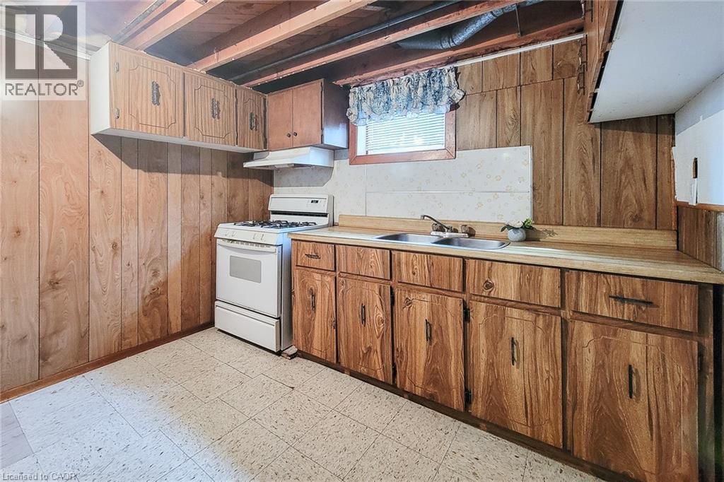 137 East 16th Street, Hamilton, Ontario  L9A 4J4 - Photo 33 - 40863063
