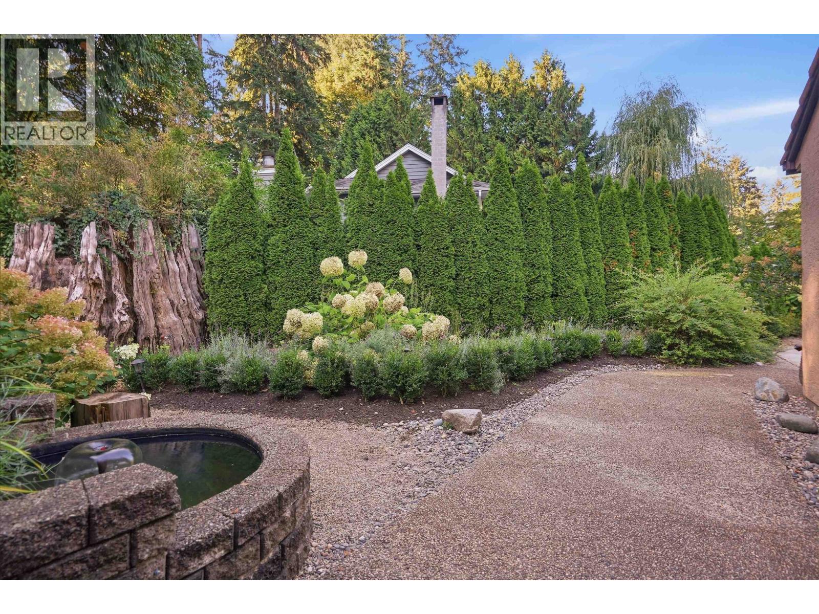 2207 Tanager Place, North Vancouver, British Columbia  V7J 3R3 - Photo 4 - R3167358