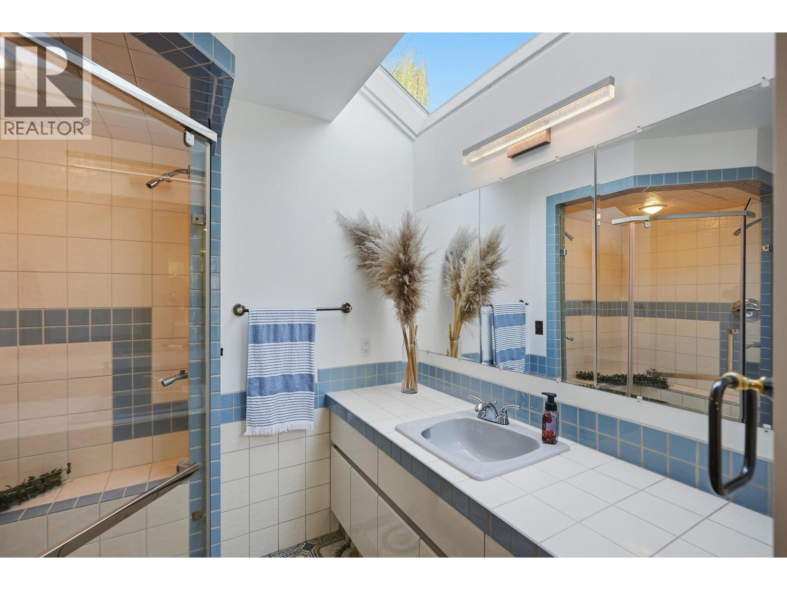 2207 Tanager Place, North Vancouver, British Columbia  V7J 3R3 - Photo 23 - R3167358