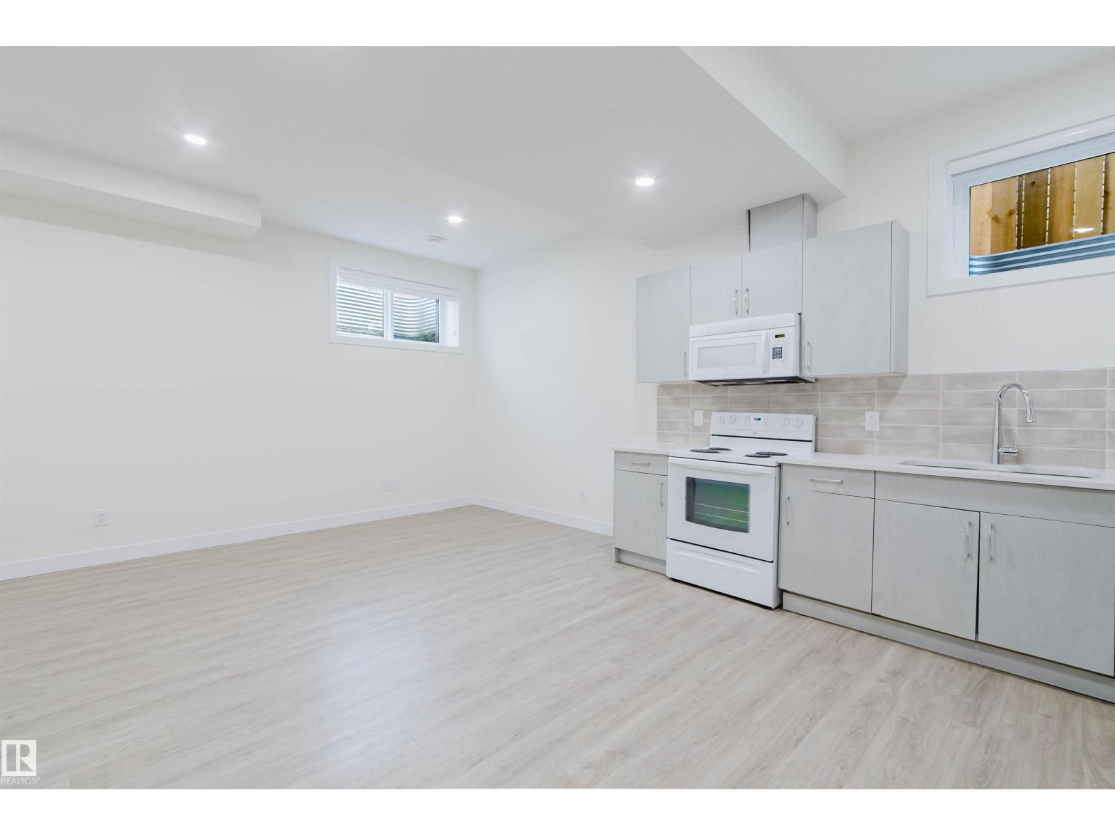 6047 180 AV NW