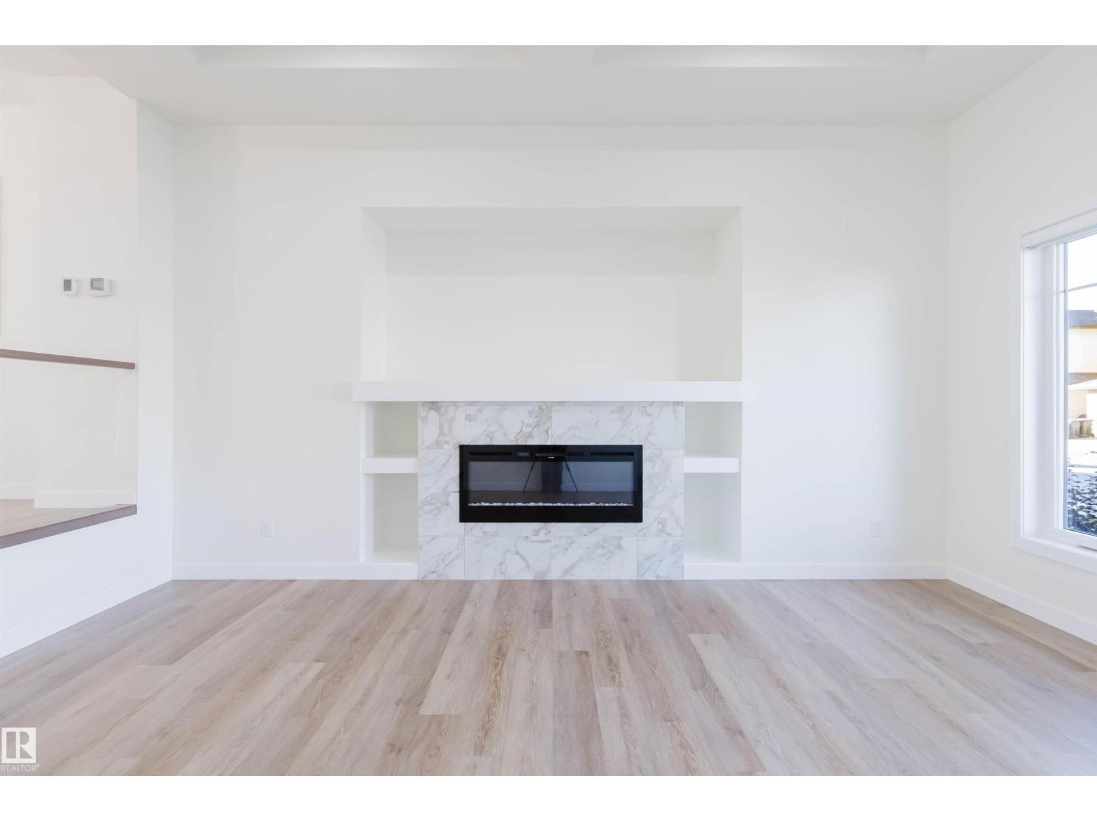 6047 180 AV NW