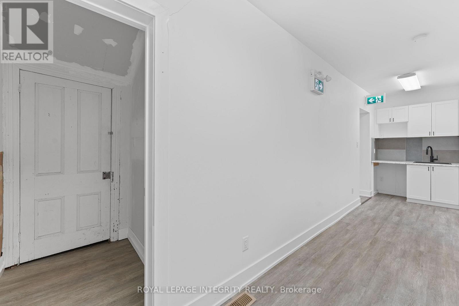 34 Market Street, Smiths Falls, Ontario  K7A 2E6 - Photo 12 - X13816998
