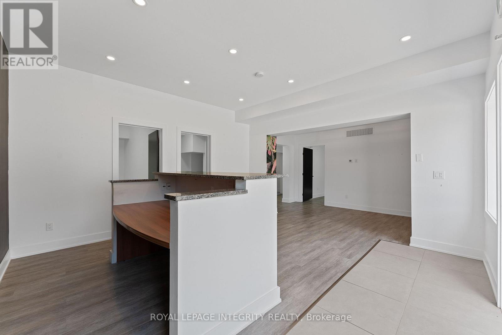 34 Market Street, Smiths Falls, Ontario  K7A 2E6 - Photo 4 - X13816998