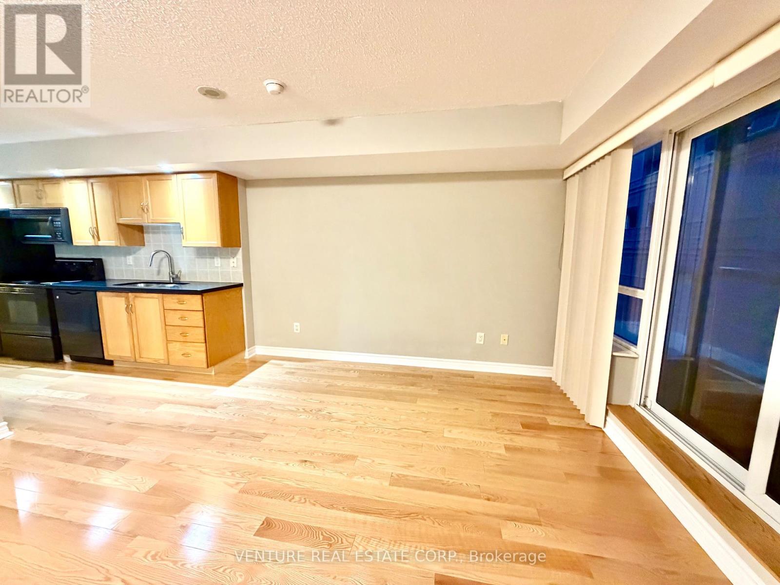 431 - 250 Wellington Street W, Toronto, Ontario  M5V 3P6 - Photo 11 - C13817012