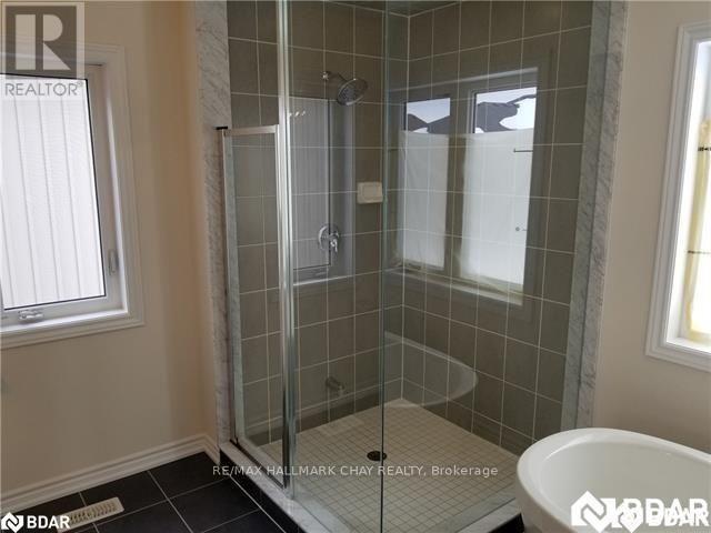 232 Brownley Lane, Essa, Ontario  L3W 0P7 - Photo 18 - N13817016
