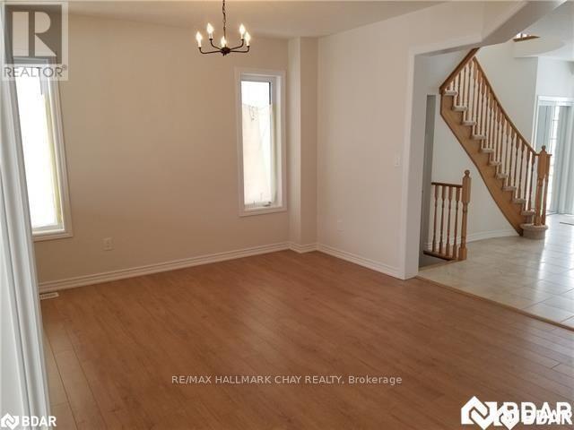 232 Brownley Lane, Essa, Ontario  L3W 0P7 - Photo 8 - N13817016